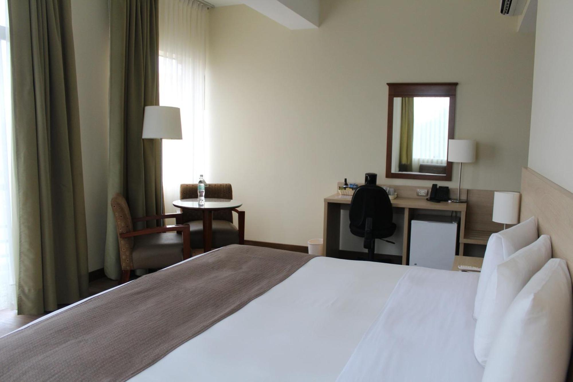 Del Prado Hotel Лима Экстерьер фото